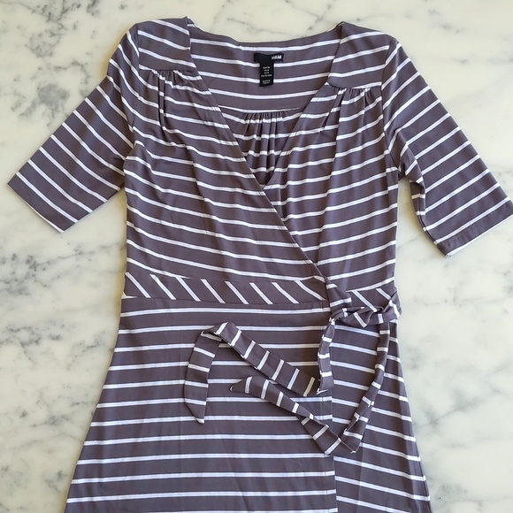 NWOT. H&M Rayon and Spandex Striped Wrap Dress with half sleeve and tie. - Picture 3 of 6